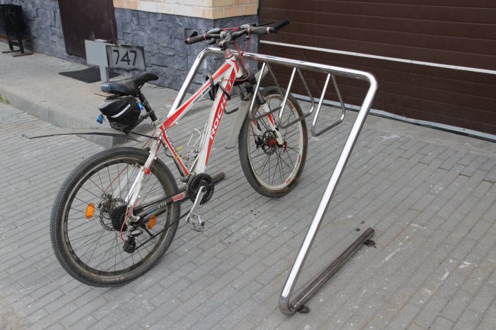 Стойка для парковки велосипедов